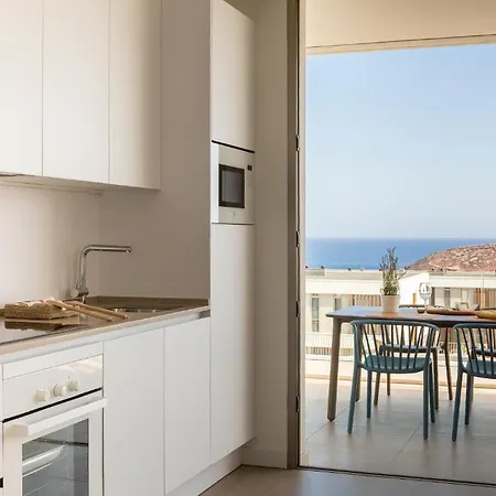 Kora Nivaria Beach Hotel